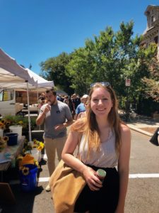 2018 D.C. Experience Scholarship Recipient Lauren Goetze at a farmers market in Washington, D.C.